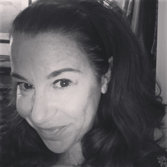 Meet your Posher, Brooke - Picture 3 of 8